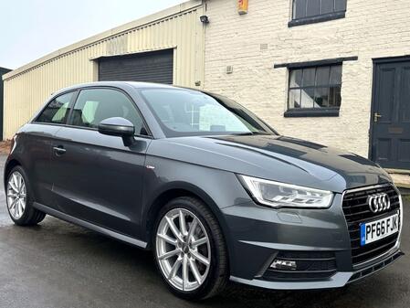 AUDI A1 1.4 TFSI (125) S line