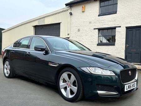 JAGUAR XF 2.0d (180) Portfolio Auto