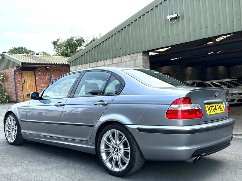BMW 3 SERIES